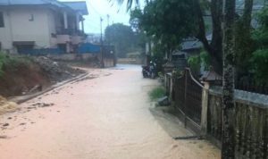 Banjir akibat Cut And fill warga Jalan Transito Adukan Pusat KUD Riau Ke Polres Tanjungpinang