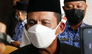 Gubernur Kepri Ansar Ahmad Tanggapi Demo Buruh yang menuntut Kenaikan UMK Batam
