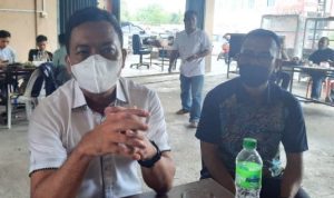 Kepala Kejaksaan Negeri Bintan I Wayan Riana dan Kepala Seksi Pidana Khusus Bintan Fajrial