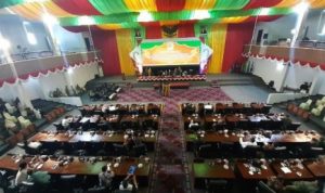 Paripurna penyampaian nota keuangan dan ranperda APBD Kepri 2022.