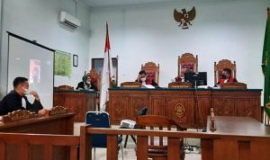 Sidang Pembacaan dakwaan Kasus Mafia Pemalsuan Surat Tanah di Bintan dengan tiga terdakwa di PN Tanjungpinang