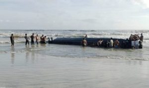Kondisi Kapal pancung yang ditumpangi PMI ke Malaysia terbalik di Perairan Johor Baru Malaysia dan menewaskan 11 WNI.