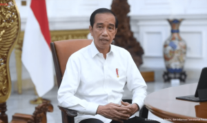 Presiden Jokowi saat memberikan keterangan pers terkait perkembangan COVID 19 Kamis 16 12 2021 dari Istana Merdeka Jakarta. Foto Tangkapan YouTube Sekretariat Presiden