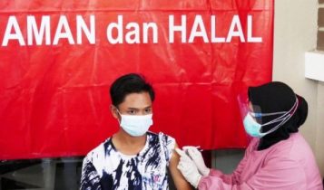 Salah seorang Pelajar Kepri saat menerima suntikan Vaksinasi.