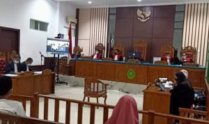 Sidang Korupsi Penyalahgunaan Kewenangan Pengaturan Kuota Rokok dan Mikol di BP.Kawasan Bintan, dengan terdakwa Apri Sujadi