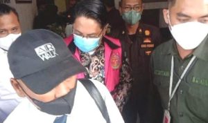 Tersangka Korupsi dana Covid untuk insentif Nakes dr.Zailendra Permana Zp ditahan Kejaksan negeri Bintan scaled