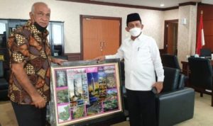 Gubernur Kepri Ansar Ahmad .