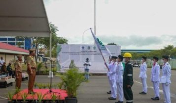 Gubernur Kepulauan Riau Ansar Ahmad memimpin langsung apel Bulan Keselamatan dan Kesehatan Kerja K3 Nasional tingkat Provinsi Kepri di lapangan Kawasan Industri Terpadu Kabil.