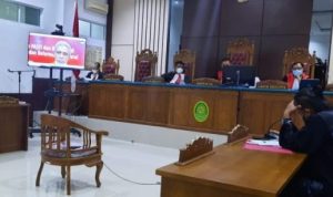 Korupsi Pengadaan Mesin Pembuat Tepung BUMD Lingga Terdakwa Efrizon Nazri Dituntut HJaksa 8 Tahun Penjara scaled