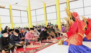 Muhammad Nizar saat menghadiri pengukuhan Pengurus LAM Kecamatan Katang Bidare Muhammad Nizar saat menghadiri pengukuhan Pengurus LAM Kecamatan Katang Bidare