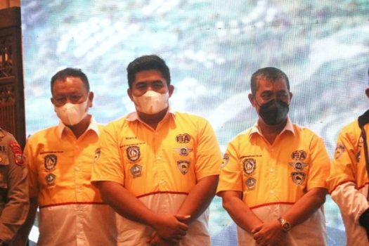 Plt Bupati Bintan menyaksikan penandatanganan Nota Kesepahaman Ikatan Motor Indonesia IMI dan Gallant Venture Plt Ltd di Ballroom Hotel Nirwana Garden Lagoi. Plt Bupati Bintan menyaksikan penandatanganan Nota Kesepahaman Ikatan Motor Indonesia IMI dan Gallant Venture Plt Ltd di Ballroom Hotel Nirwana Garden Lagoi.