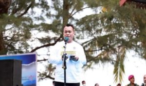 Bupati Lingga M.Nizar saat memberi amanah pada pembukaan Festival Batu Berdaun di Kabupaten Lingga