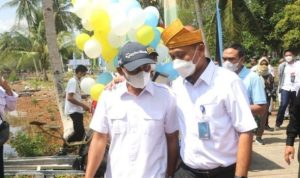 Dirjen Perikanan Budidaya KKP RI, Haeru Rahayu bersama Sekda Bintan, Adi Prihantara. (Foto : istimewa)