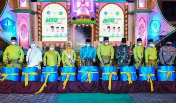 Pembukaan MTQ XI Bintan 2022 yang dDiikuti 247 Peserta ditandai dengan pemukulan Beduk di Astaka Halaman GOR Kawal Kecamatan Gunung Kijang Bintan Pembukaan MTQ XI Bintan 2022 yang dDiikuti 247 Peserta ditandai dengan pemukulan Beduk di Astaka Halaman GOR Kawal, Kecamatan Gunung Kijang-Bintan