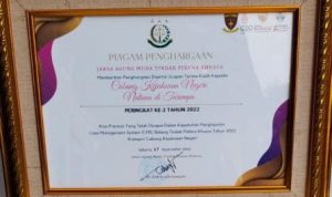 Cabjari Tarempa peroleh penghargaan CMS penanganan pidana korupsi dari Jampidsus Kejagung (Foto: Humas Cabjari Tarempa).