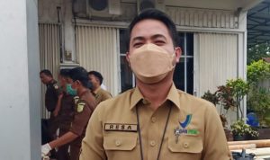 Petugas Loka POM Tanjungpinang, Resa Aries Munandar (Foto: Hasura)