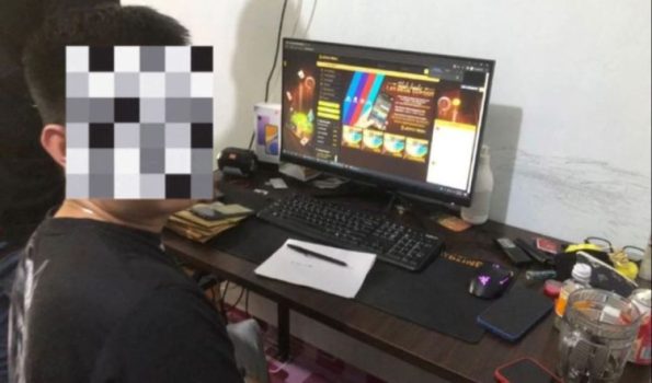 Salah satu kasus Judi Online di Kepri yang digrebek Tim Subdit V Siber Ditreskrimsus Polda Kepri dan mengamankan pelaku berinsial E Operator dan Customer Servis judi Online Joyotogel di Jalan Pemuda Kota Tanjungpinang Rabu (3-8-2022) hingga saat ini tidak jelas proses hukumnya. (Foto: dok-Presmedia)