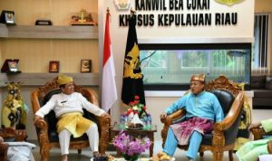 Bertemu Kanwil DJBC Khusus Kepri, Gubernur Kepri Ansar Ahmad diskusi Pengembangan Pusat Logistik Berikat (PLB) di Kepri.