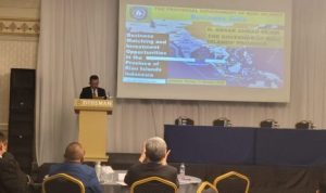 Gubernur Kepri Ansar Ahmad saat berbicara sebagai Keynote Speaker di forum Business Forum Meeting (Supply Chain Opportunities in Indonesia's Free Trade Zone), Ansar Ahmad promosi dan tawarkan sejumlah pulang investasi ke investor Turki. (Foto: Humas-Kepri)