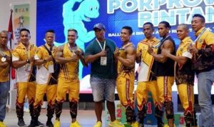Atlet Binaraga Bintan kembali jadi juara dan menyumbang dua medali emas pada Pekan Olahraga provinsi Kepri (Porprov Kepri) di Bintan. (Foto: Hasura).