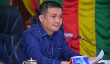 Ketua DPRD Kabupaten Lingga Ahmad Nashiruddin saat memimpin sidang Paripurna Pengesahan APBD 2023 Lingga di DPRD Lingga Ketua DPRD Kabupaten Lingga Ahmad Nashiruddin saat memimpin sidang Paripurna Pengesahan APBD 2023 Lingga di DPRD Lingga