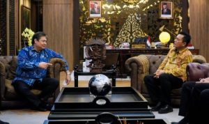 Bertemu dengan menteri Koordinator Bidang Perekonomian RI Airlangga Hartarto, Gubernur Kepri Ansar Ahmad menyampaikan sejumlah kemajuan dan kendala pembangunan Jembatan Babin di Kepri, Rabu (02/11/2022).