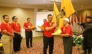Ketua KBPP Polri PD.XXXI Kepulauan Riau Widiastadi Nugroho juga menyerahkan Surat Keputusan Pengurus Tiga resort KBPP di Kepri
