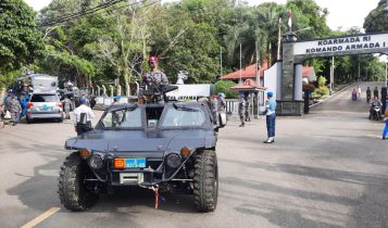 Defile Pasukan TNI dan Polri juga memeriahkan Upacara Hari Armada Tahun 2022 sekaligus Meresmikan relokasi Mako Koarmada di Tanjungpinang Provinsi Kepri, oleh Wakil Kepala Staf Angkatan Laut (Wakasal) Laksamana Madya TNI Ahmadi Heri Purwono mewakili Kepala Staf Angkatan Laut (Kasal) Laksamana TNI Yudo Margono, Senin (5/12/2022).