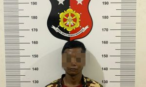 Dua tersangka MA dan LF diamankan Polisi Satreskrim Polresta Tanjungpinang karena melakukan pencurian fasilitas rumah di Tanjungpinang (Foto: Polres Tanjungpinang)