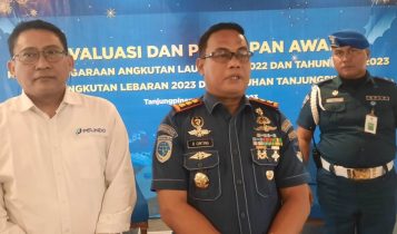 Kepala KSOP Tanjungpinang Benyamin Ginting Kepala KSOP Tanjungpinang, Benyamin Ginting