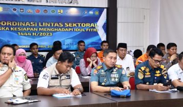 Polres Lingga bersama Forkopimda mengikuti kegiatan Rapat Koordinasi Lintas Sektoral yang diselenggarakan di Polda Kepri secara virtual memalui Zoom Meeting Kamis 1342023 pagi Polres Lingga bersama Forkopimda mengikuti kegiatan Rapat Koordinasi Lintas Sektoral yang diselenggarakan di Polda Kepri secara virtual memalui Zoom Meeting, Kamis (13/4/2023) pagi.