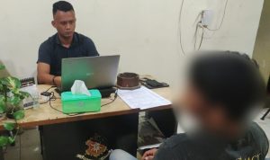 Edi alias Edi Ruah Vamansyah alias Regar saat dieriksa Polisi