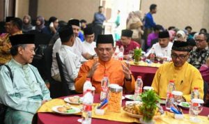Hadiri acara Halalbihalal Masyarakat Kepri di Yogyakarta, Gubenur Ansar Ahmad menyampaikan program pembangunan yang telah dilaksanakan di Kepri. (Foto:Diskominfo Kepri)