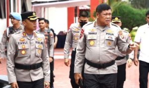 Kunjungan kerja ke Lingga Kapolda Kepri Irjen Pol.Tabana Bangun berikan sejumlah arahan ke personil Polisi di Lingga
