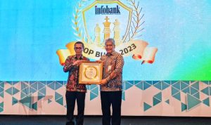 Pemberian penghargaan pada acara Infobank Top BUMD Recogition 2023, Kamis 11 Mei 2023 di hotel Royal Ambarrukmo, Yogyakarta.