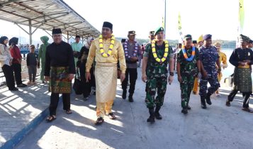 Bupati Bintan Roby Kurniawan saat kunjungan kerja (Kunker) ke Pulau Tambelan, Senin (1/5/2023) lalu. (Foto: Hasura)