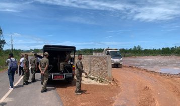 Satpol PP Tanjungpinang Datangi Penimbunan Mangrove milik PT DGreend di Kampung Haji Jalan Sei Serai Kelurahan Sei Jang Satpol PP Tanjungpinang Datangi Penimbunan Mangrove milik PT D'Greend di Kampung Haji Jalan Sei Serai, Kelurahan Sei Jang