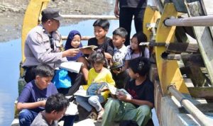 Bhabinkamtibmas Kelurahan Tanjung Unggat Polsek Bukit Bestari Polresta Tanjungpinang. (Foto:Humas Polresta)