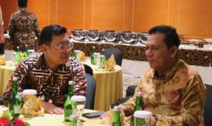 Gubernur Kepri Ansar Ahmad saat berbincang dengan Kepala Bapanas RI H.Arief Prasetyo Adi dan meminta dukungan dalam menjaga stabilitas harga pangan dan Inflasi di Kepri