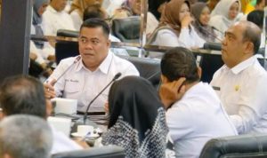 Sekda Bintan Rony Kartika saat melakukan Dapat Koordinasi persiapan pelaksanaan Hari Raya Idul Adha di Bintan 2023. (Foto: Hasura/ presmedia.id).