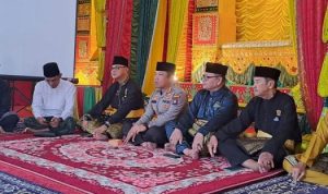Kapolresta Tanjungpinang foto bersama Lembaga Adat Melayu (LAM) Kota Tanjungpinang (Foto: Humas/Presmedia.id)