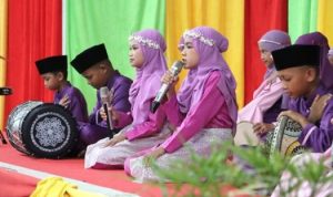 TP PKK Bintan menggelar Festival Senandung Shalawat antar kecamatan se-Kabupaten Bintan. (Foto: Hasura/Presmedia.id)