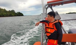 Tim Sar Gabungan melakukan pencarian korban pompong karam tujuan Jagoh menuju ke Penarik Lingga (Basarnas Tanjungpinang/Presmedia.id)