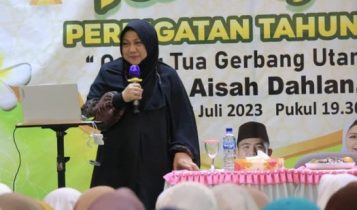 dr. Aisah Dahlan Berikan Tips Orang Tua Sukses Dunia Akhirat dr. Aisah Dahlan Berikan Tips Orang Tua Sukses Dunia Akhirat. (Foto: Diskominfo/Presmedia.id)