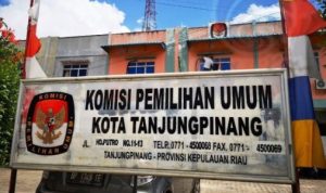 Kantor KPU Tanjungpinang di Jalan Hanjoyo Putro kota Tanjungpinang (Foto: Dok-Presmedia.id)