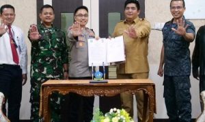 Penandatanganan perjanjian ini dilakukan di Ruang Rapat I Bandar Seri Bentan, Senin (4/9/2023). (Foto: Diskominfo Bintan/Presmedia.id)