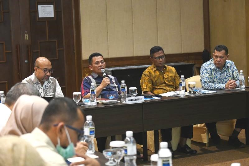 Rapat koordinasi gubernur Pemprov Kepri, Manajemen Bintan Resort Cakrawala (BRC) dan unsur CIQP memebahas menurunya kunjungan Wisaman ke Bintan