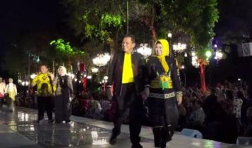 Gubernur Kepulauan Riau, H.Ansar Ahmad dan istri Hj.Dewi Kumalasari, menghiasi acara Istana Berbatik di Istana Negara.