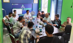 Ulang Tahun yang ke-13 tahun, Perusahan Milik Daerah (Perumda) PDAM Tirta Lingga menggelar pertemuan dengan Jurnalis di Dabo Singkep Lingga Sabtu (7/10/2023). (Foto: Aulia/Presmedia.id)