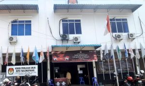 Kantor KPU Tanjungpinang. (Foto: Doc-Presmedia.id)